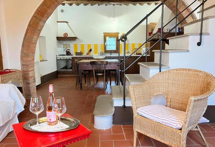 آپارتمان 2 خوابه, Fattoria Lornano Winery