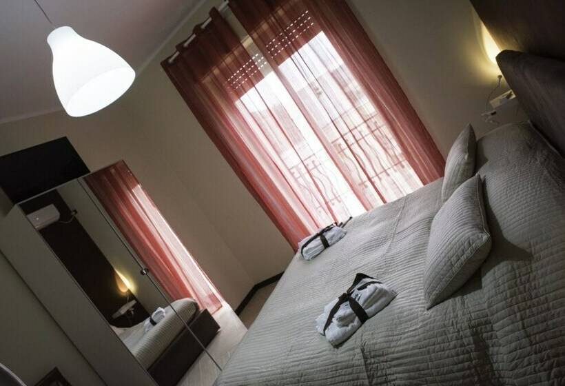 Номер Стандарт, Il Centro Short Lets