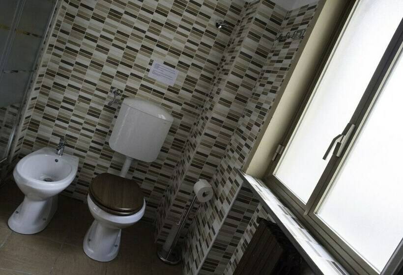 Номер Стандарт, Il Centro Short Lets