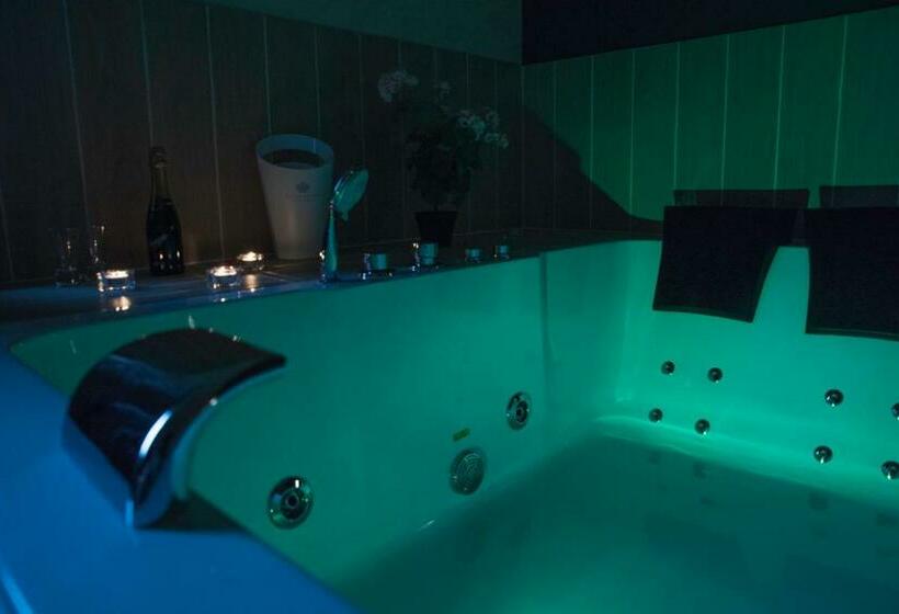 Полулюкс, Il Centro Short Lets