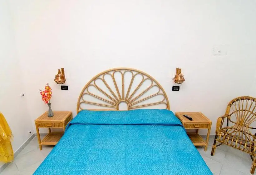 اتاق استاندارد با چشم‌انداز دریا, Villa Raffaela B&b