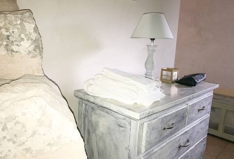 Standart Oda, Agriturismo Baccole