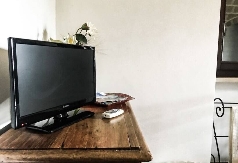 Standart Oda, Agriturismo Baccole