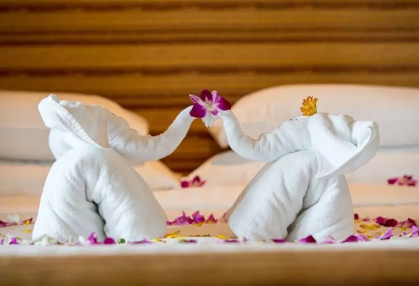 Superior-huone Merinäkymä, Andaman White Beach Resort   Sha Plus