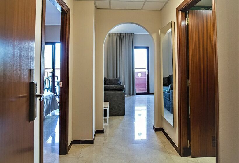Апартаменты Семейные 1 Спальня, Ilunion Miramar