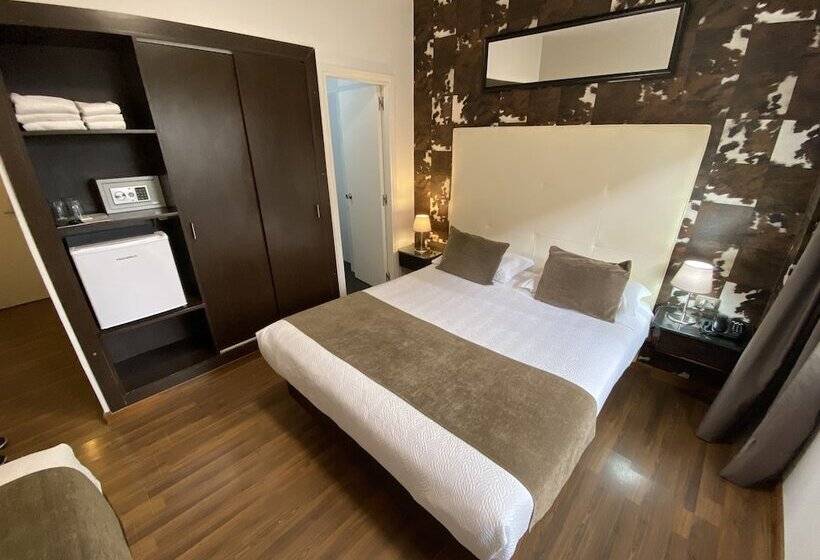 اتاق استاندارد سه نفره, Alvear