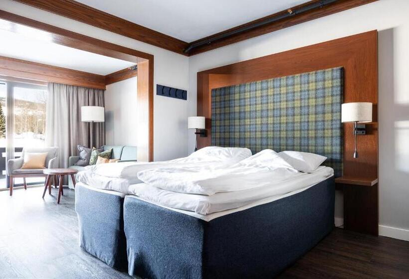 סטודיו משפחתי, Bardøla Fjelltun