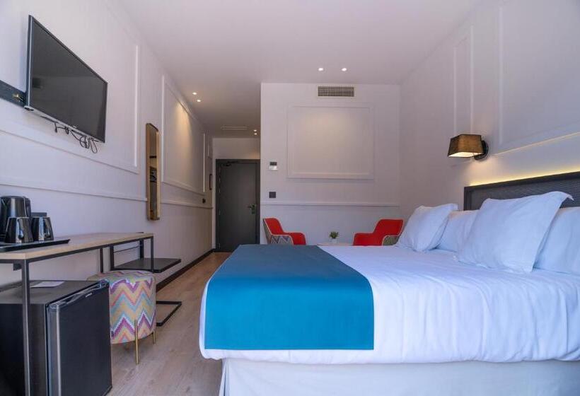 اتاق لوکس با چشم‌انداز, Boutique Puerta De Las Granadas