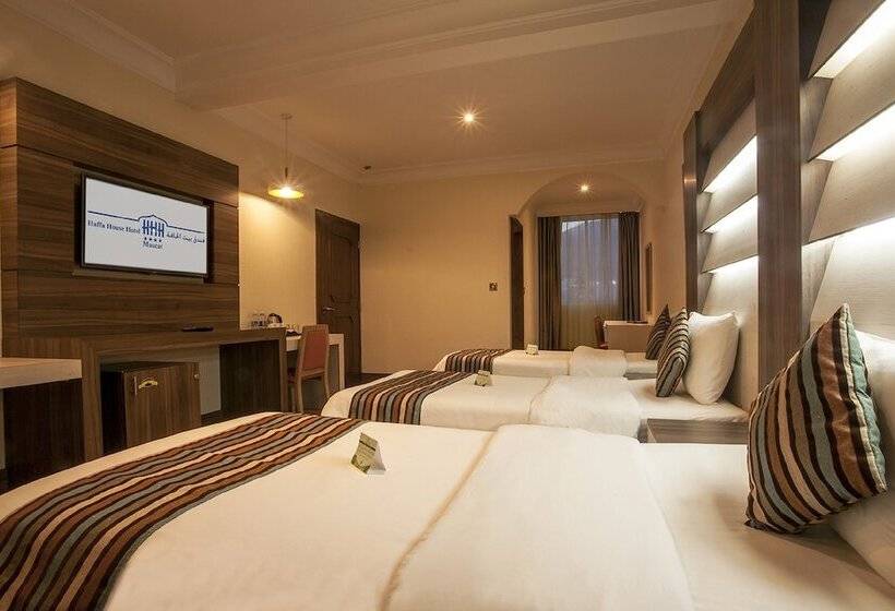 اتاق استاندارد سه نفره, Haffa House