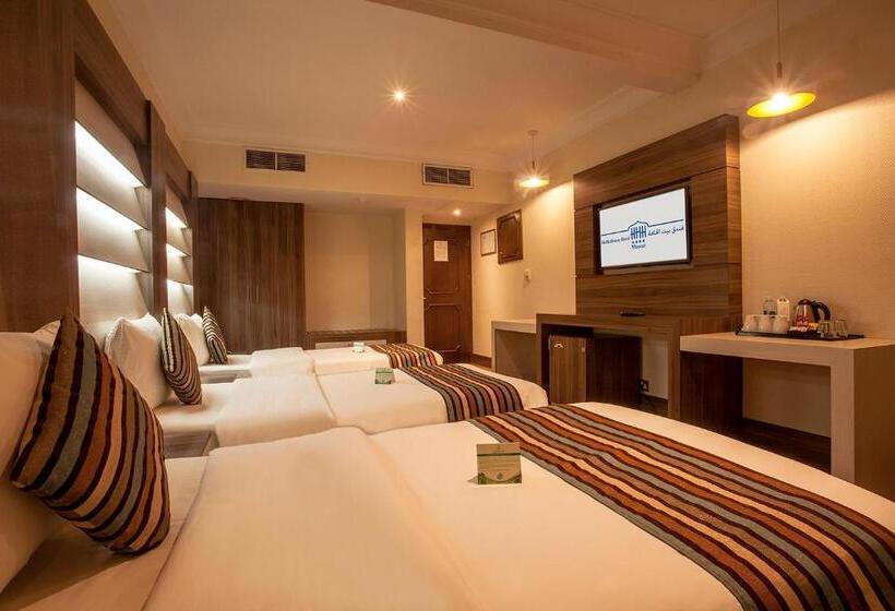 اتاق استاندارد سه نفره, Haffa House