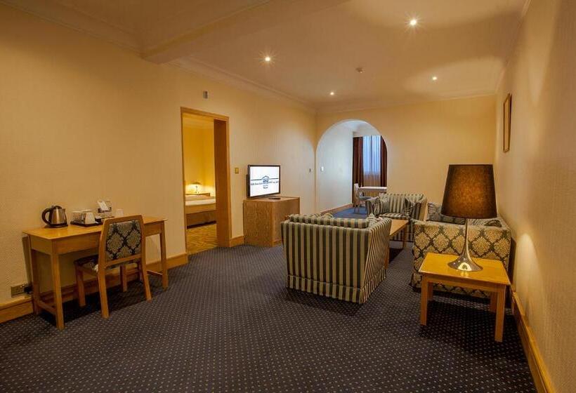 سوییت اجرایی, Haffa House