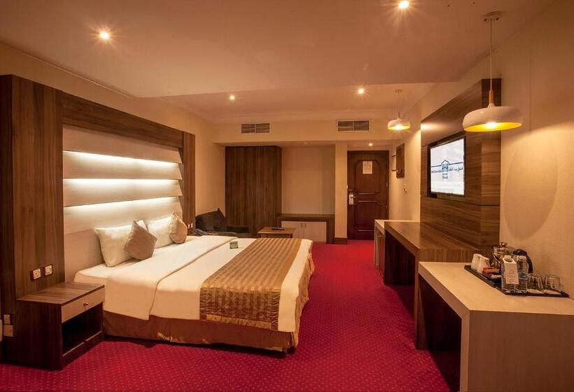 اتاق لوکس, Haffa House