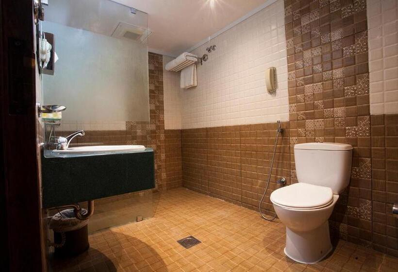 سوییت لوکس, Haffa House