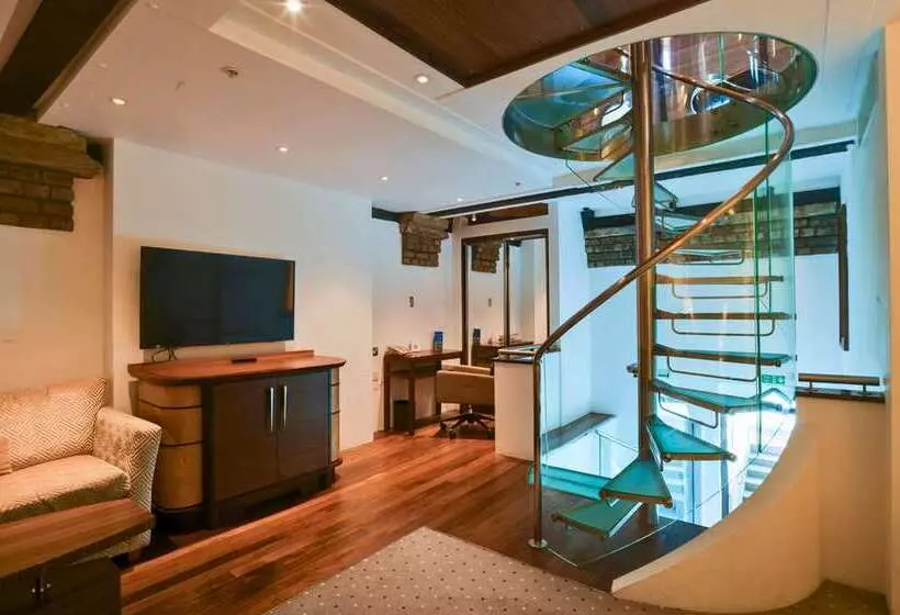 スイート, Hilton London Paddington