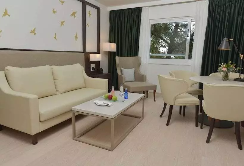 スイート, Hilton Nicosia