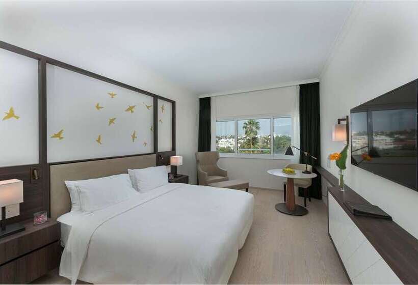 Standard-huone King-vuode, Hilton Nicosia