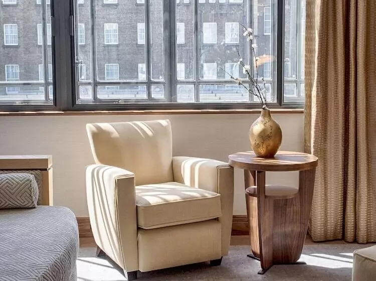キングサイズベッドのスタンダードルーム, Hilton London Paddington