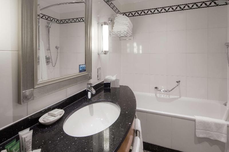Семейный Номер, Hilton London Paddington
