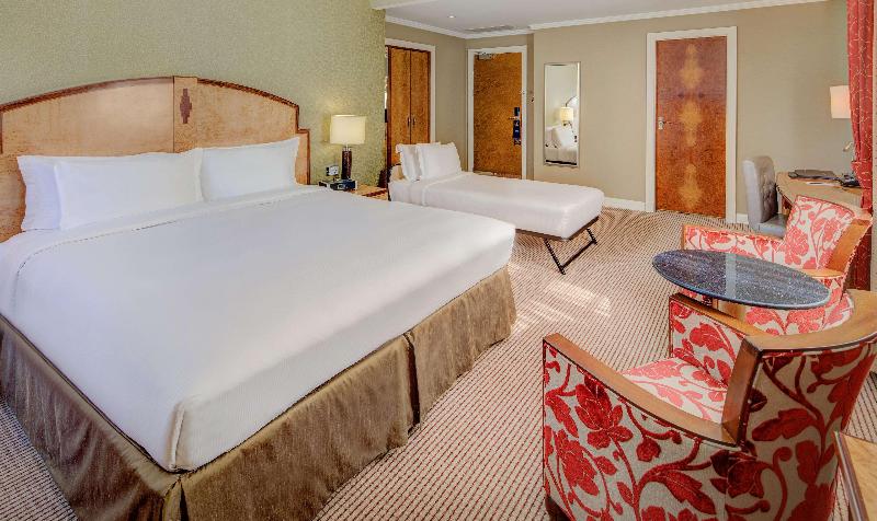 Семейный Номер, Hilton London Paddington
