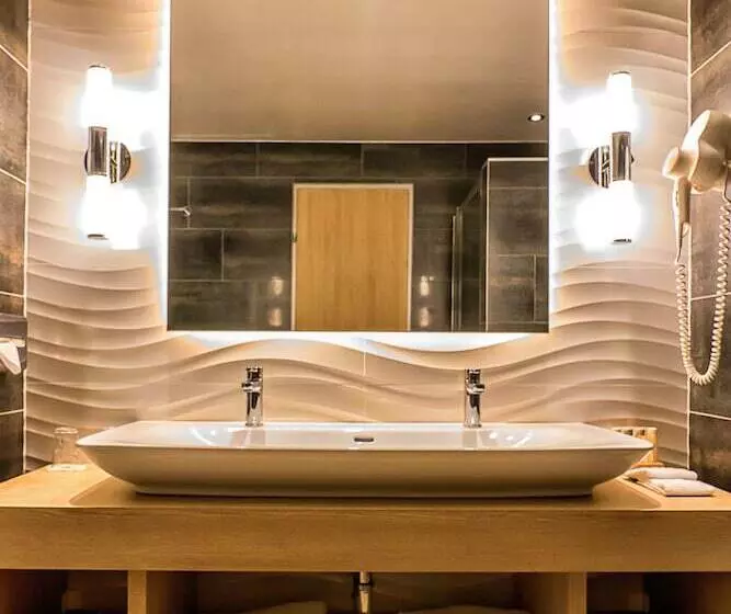 スイート, Holiday Inn Budapest Budaörs, An Ihg