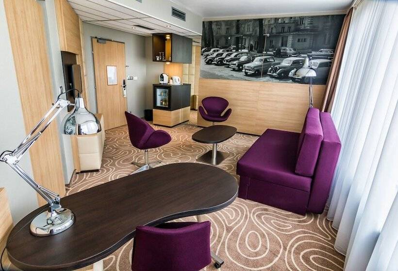 套房, Holiday Inn Budapest Budaörs, An Ihg