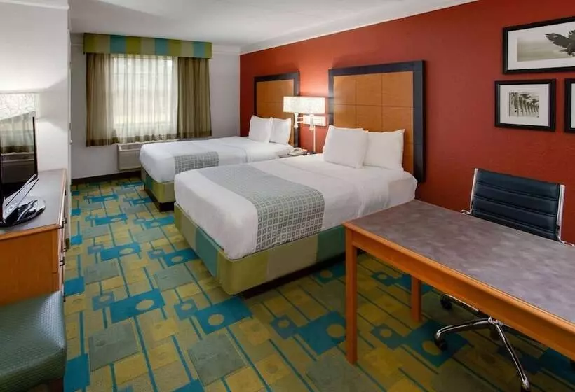 اتاق استاندارد با 2 تخت دوبل, La Quinta Inn By Wyndham Pittsburgh Airport