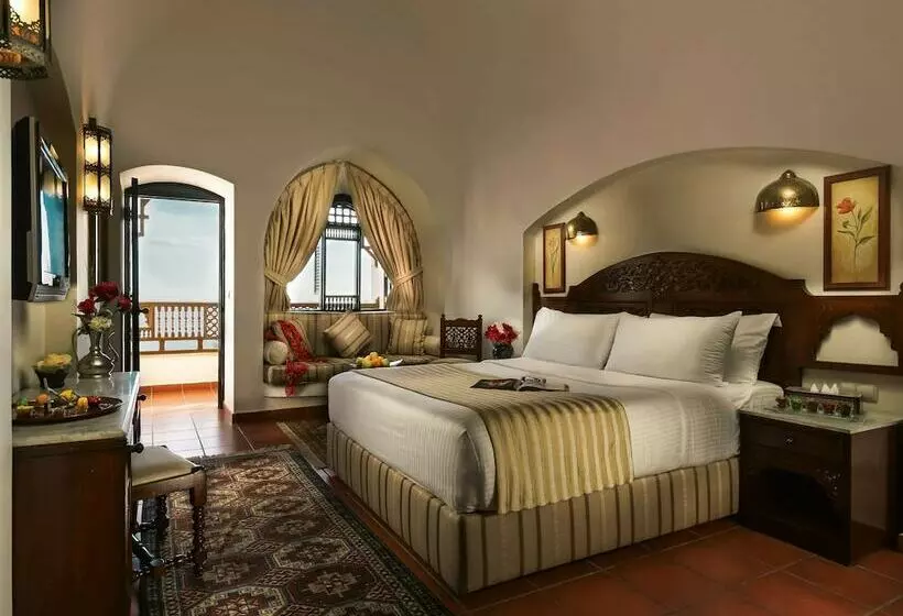 اتاق لوکس با چشمانداز دریا, Movenpick Resort Sharm El Sheikh