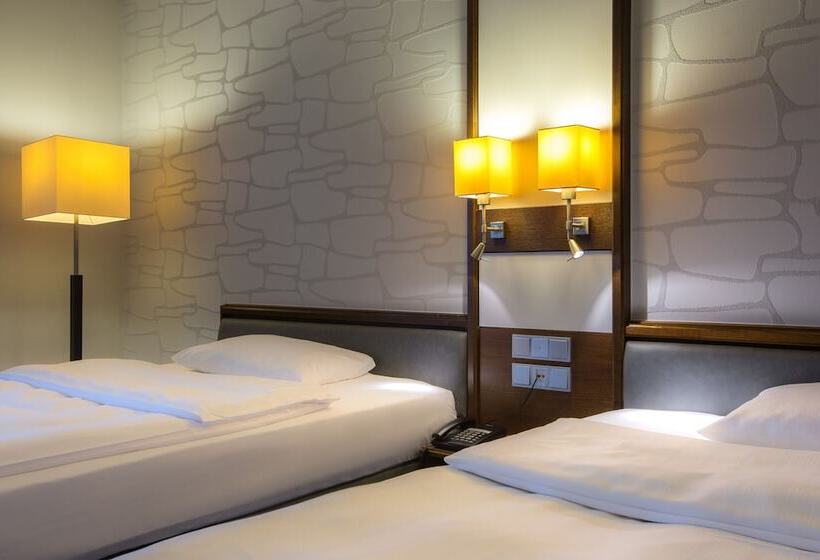 Номер Стандарт, Park Inn By Radisson Lübeck