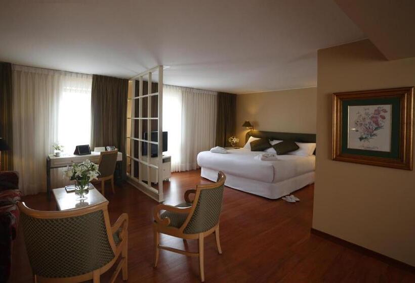 سوییت اجرایی, Suites Del Bosque