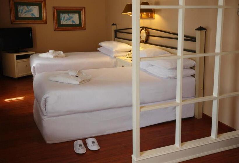 سوییت جونیور, Suites Del Bosque