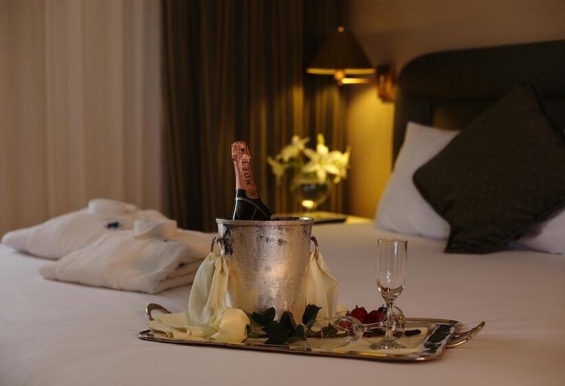 سوییت اجرایی, Suites Del Bosque