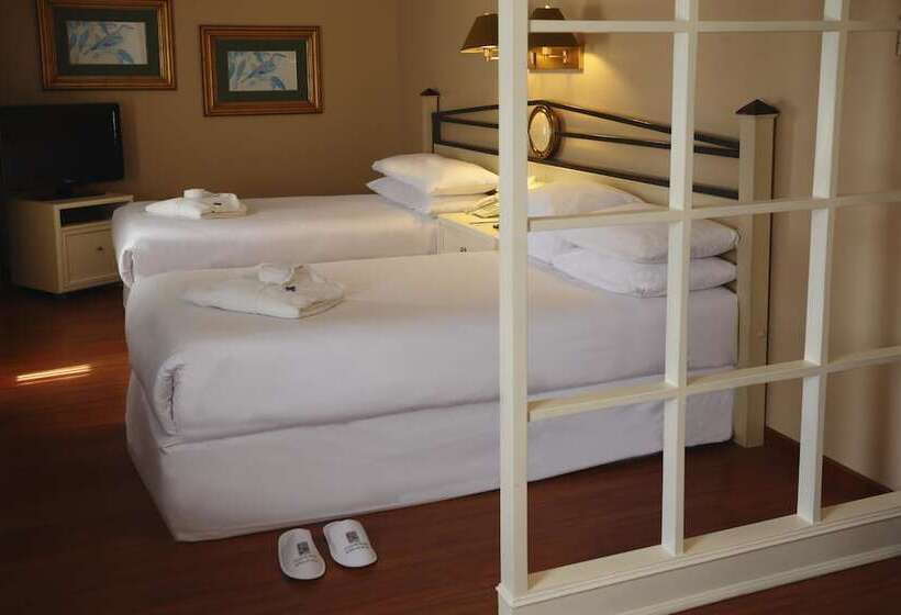 سوییت جونیور, Suites Del Bosque