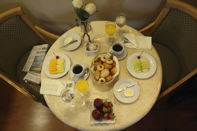 سوئیت جونیور با تخت بزرگ, Suites Del Bosque