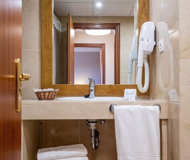 Apartamento 1 Dormitório Vista Piscina, Ilunion Miramar