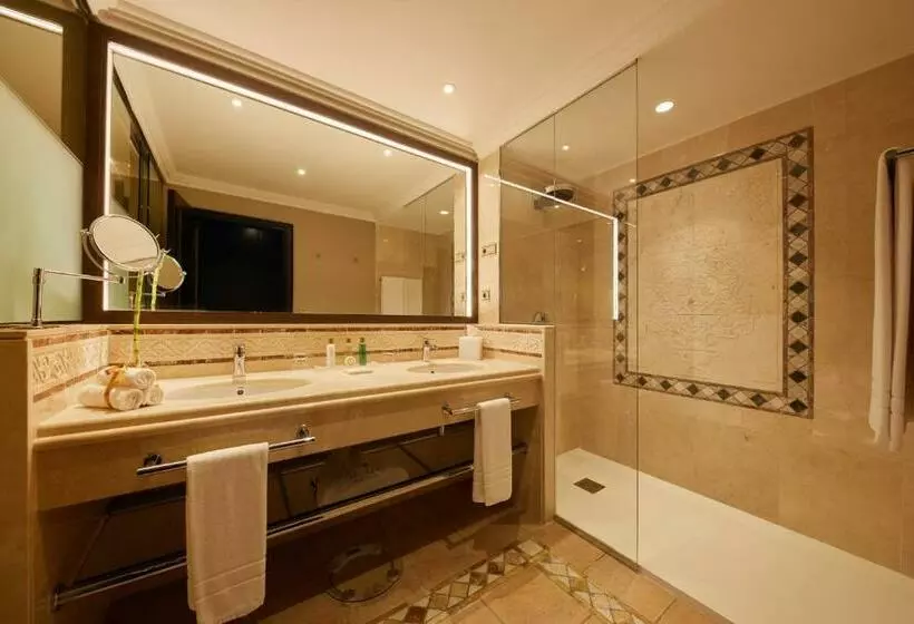 سوییت جونیور با چشم‌انداز دریا, Secrets Bahía Real Resort & Spa - Adults Only