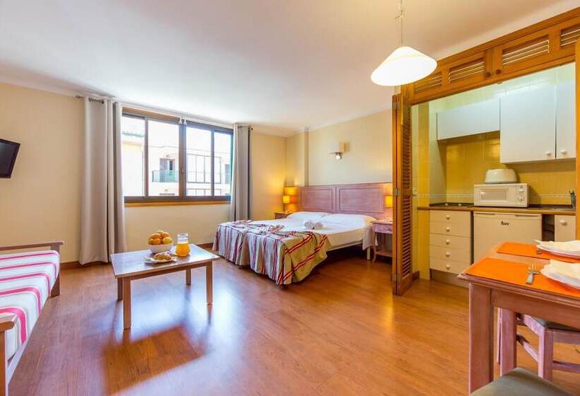 스탠다드 스튜디오, Apartamentos Carlos V