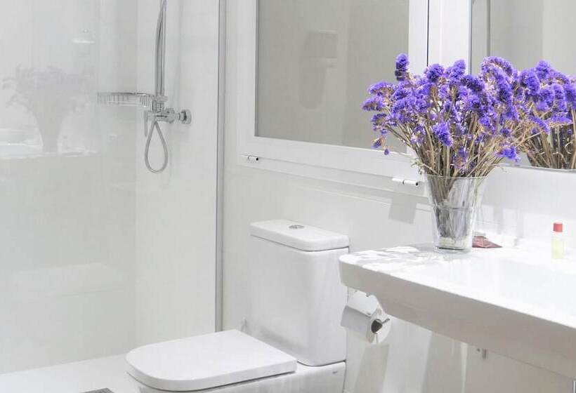 침실 2개 아파트, Apartamentos Carlos V