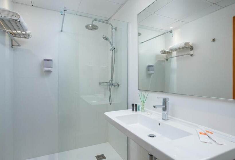 침실 1개 아파트, Apartamentos Carlos V