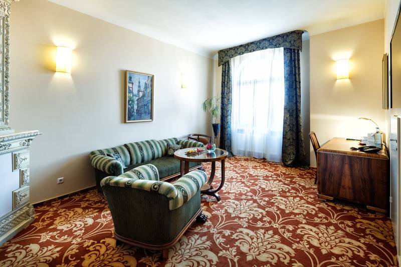 سوییت, City Hotel Teater