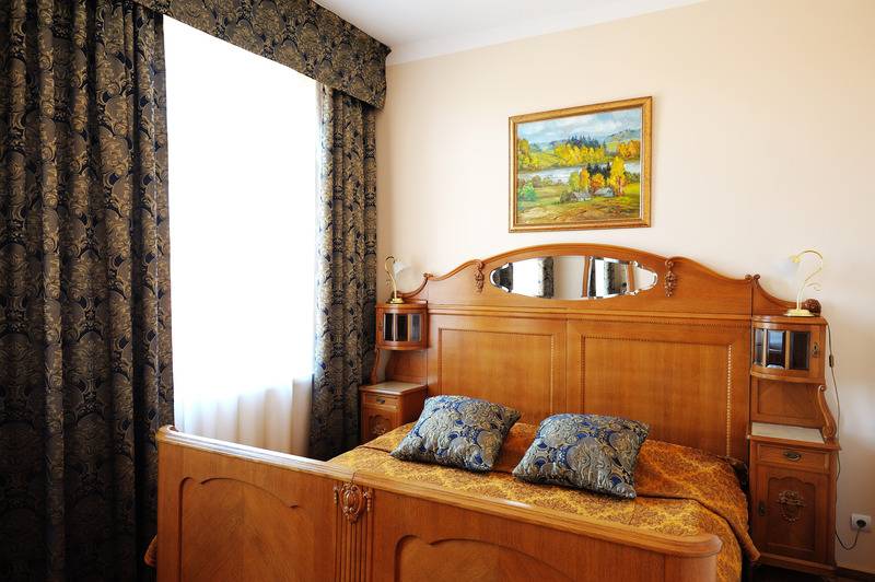 سوییت, City Hotel Teater