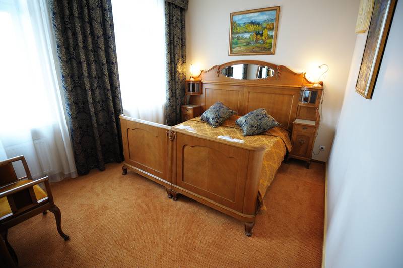 سوییت, City Hotel Teater