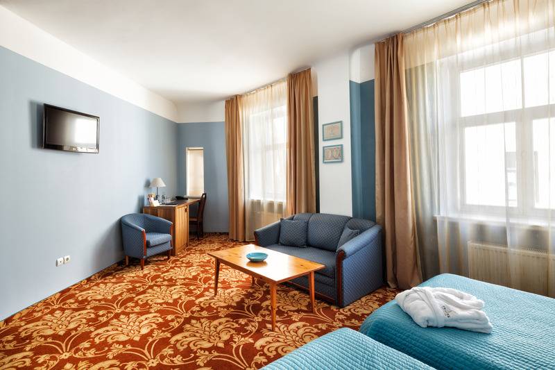 اتاق راحتی, City Hotel Teater