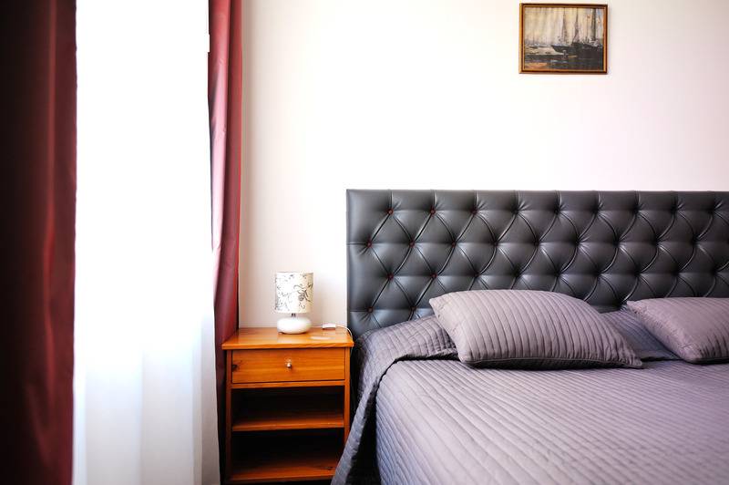 اتاق استاندارد یک نفره, City Hotel Teater