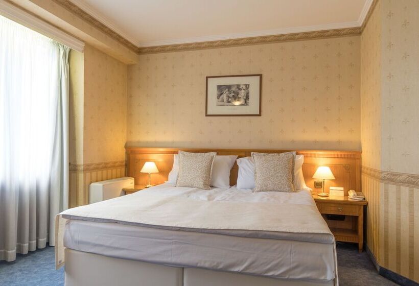 Люкс, Downtown   Top Location In The Heart Of Sofia City