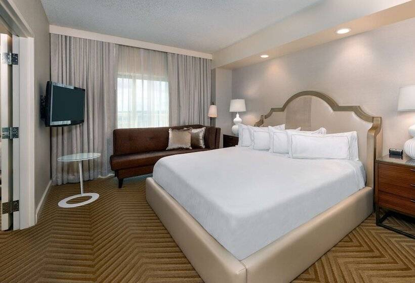 سوئیت پرزیدنت, Hilton Charlotte Airport