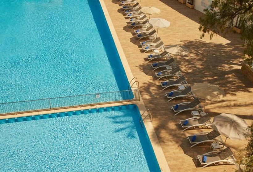 Premium Room Pool View, Joan Miro Museum