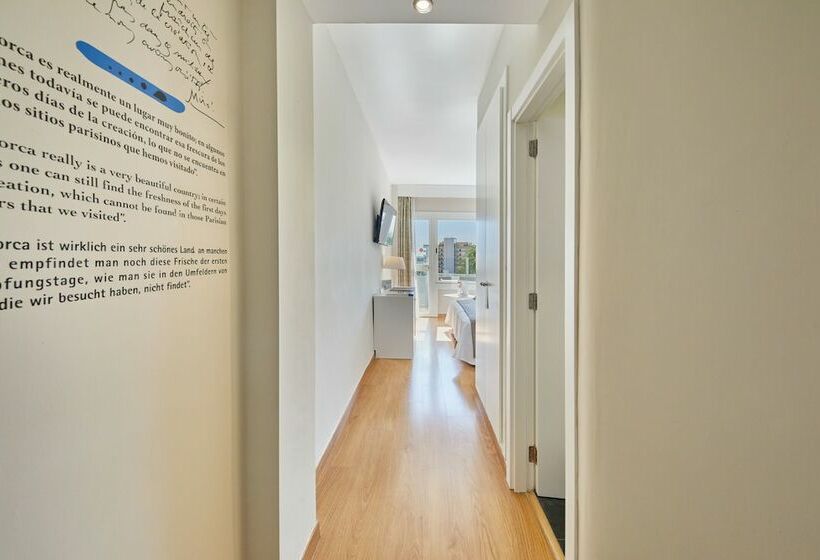 프리미엄 룸 풀장 전망, Joan Miro Museum
