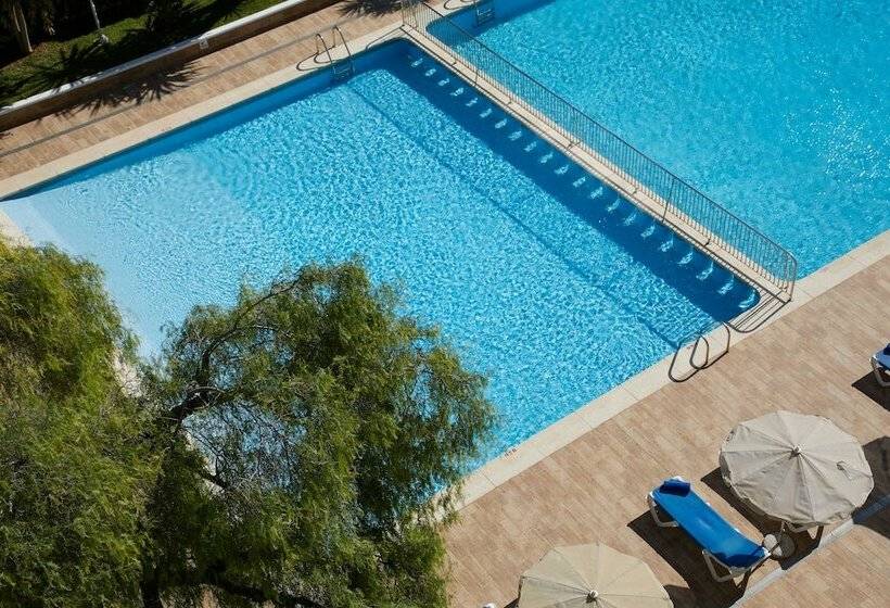 Premium Room Pool View, Joan Miro Museum