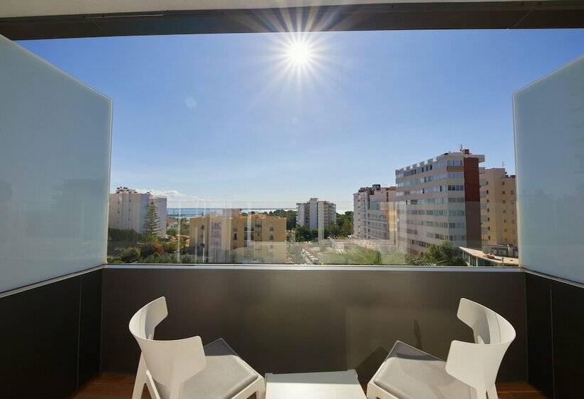 اتاق پرمیوم با چشم‌انداز دریا, Joan Miro Museum