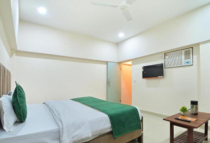 اتاق لوکس, Chowdhry Tourist Lodge   New Delhi Railway Station   2 Minutes Walk